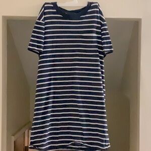 Cute summer tshirt dress by Madewell